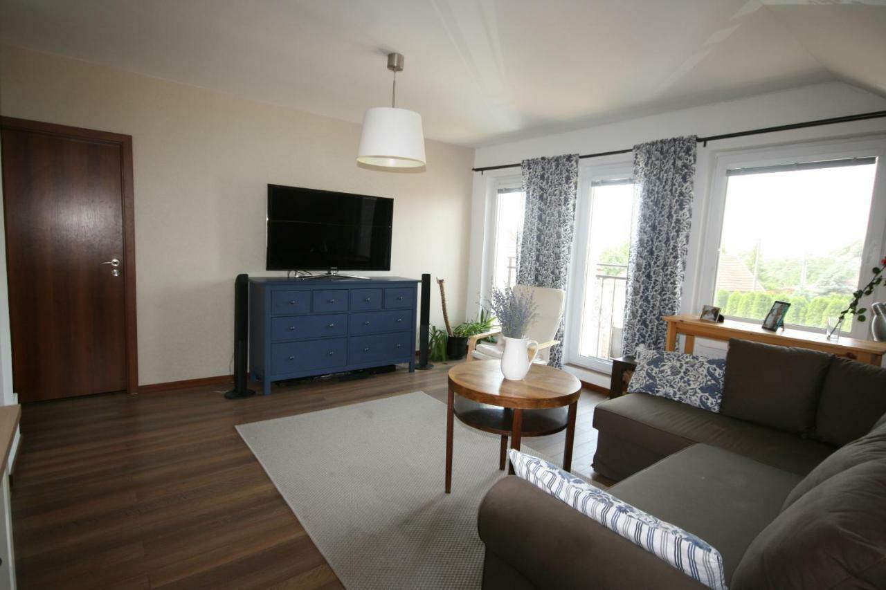 Walnut Apartment With Sauna And Pond Топольчани Екстер'єр фото